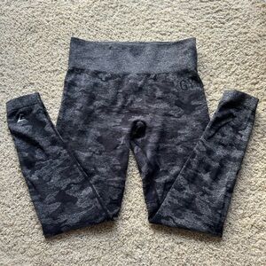Gymshark Black Camo Seamless Leggings
